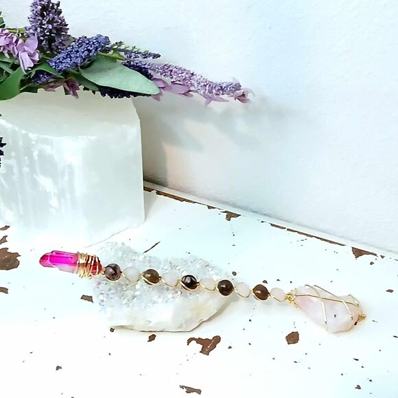 Pink Crystal Wand, Magic Wand, Alter Tool, Beaded Wire Wrapped, 7.5" - Picture 5 of 6